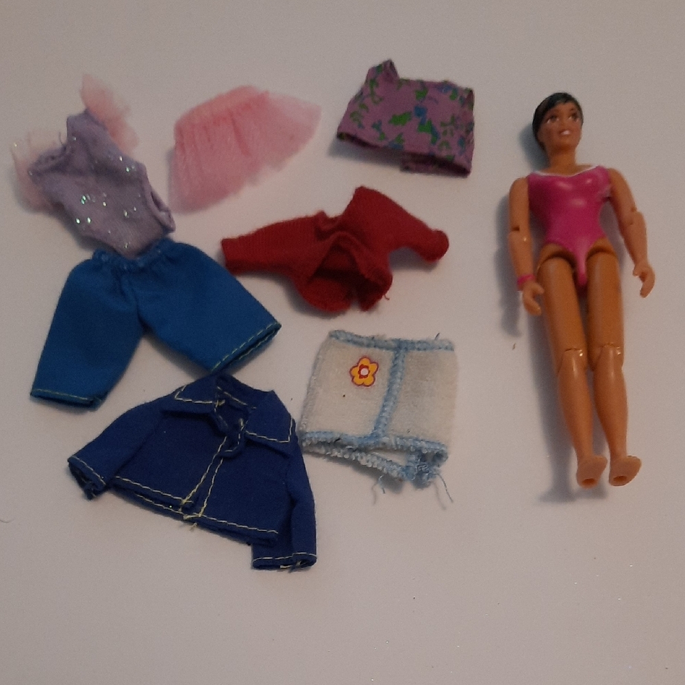 Fashion Doll with Colorful Outfits